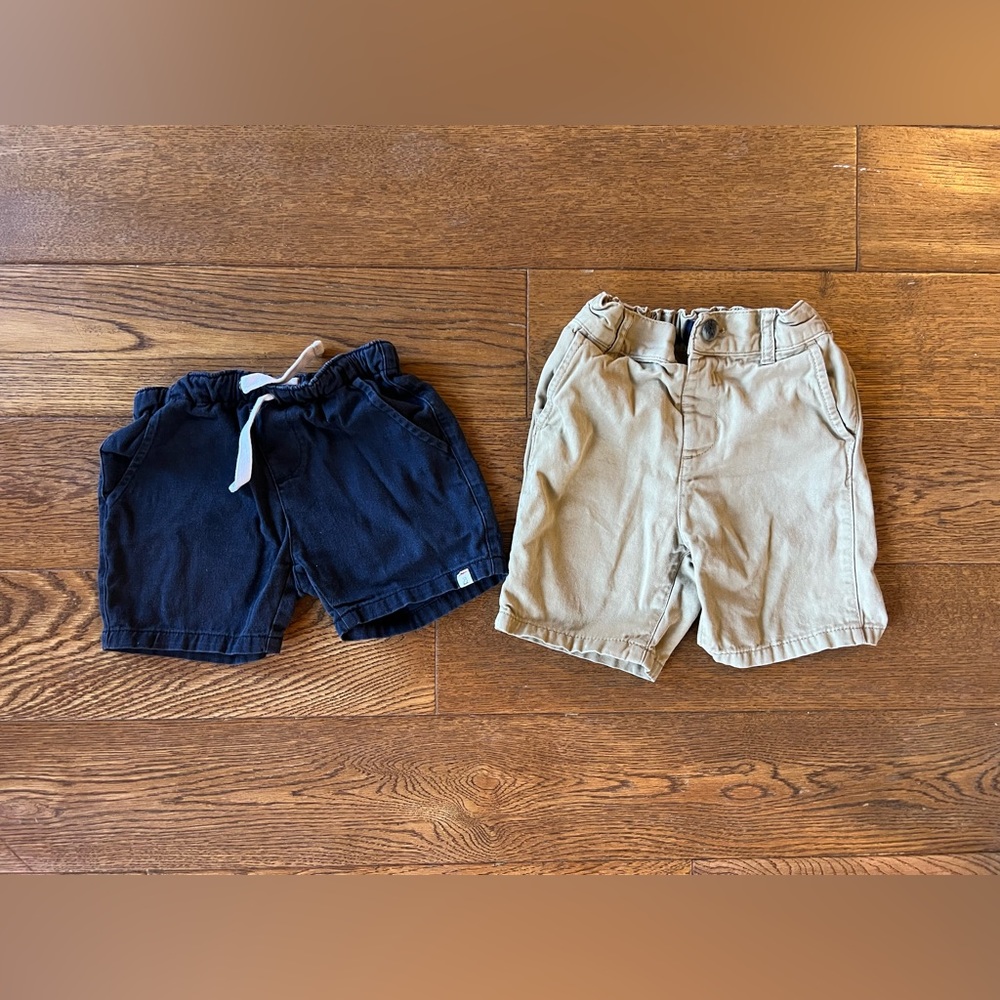Boys shorts size 3T.